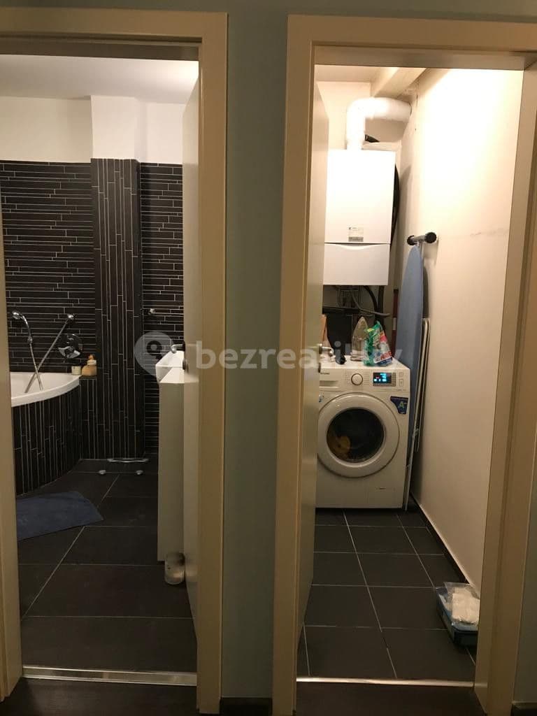 Pronájem bytu  125 m², Karlovo náměstí, Praha, Praha