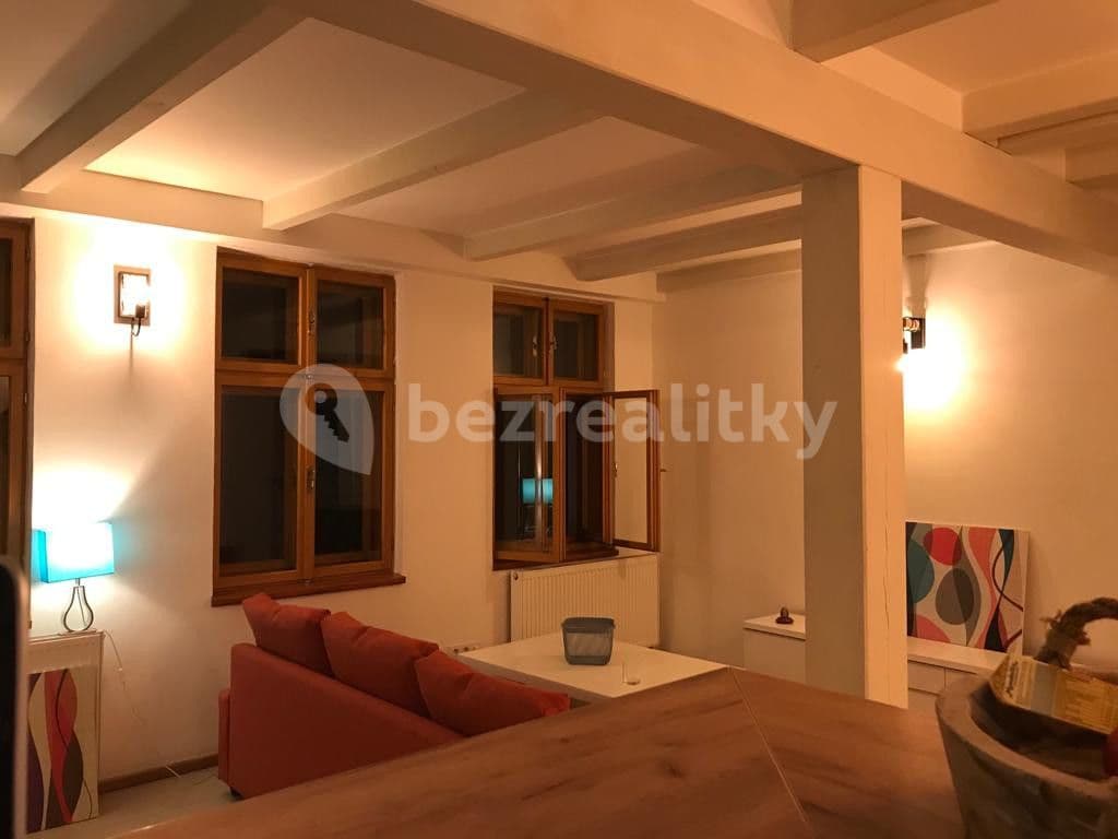 Pronájem bytu  125 m², Karlovo náměstí, Praha, Praha