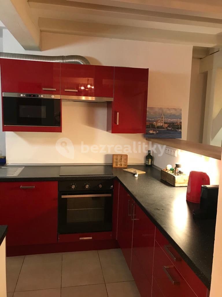 Pronájem bytu  125 m², Karlovo náměstí, Praha, Praha