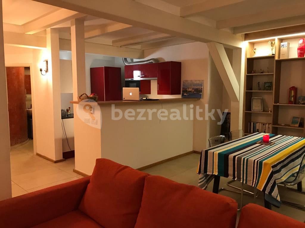 Pronájem bytu  125 m², Karlovo náměstí, Praha, Praha