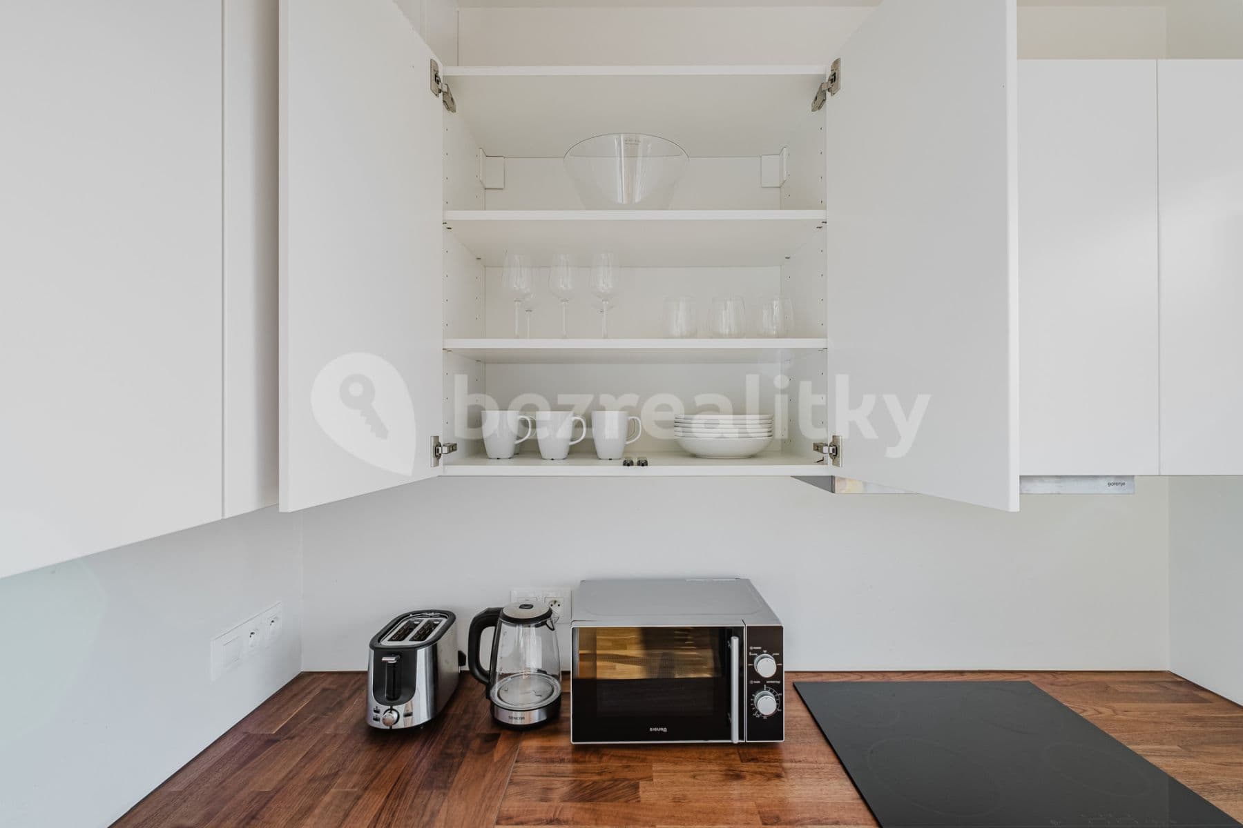 Pronájem bytu  40 m², Olgy Havlové, Praha, Praha