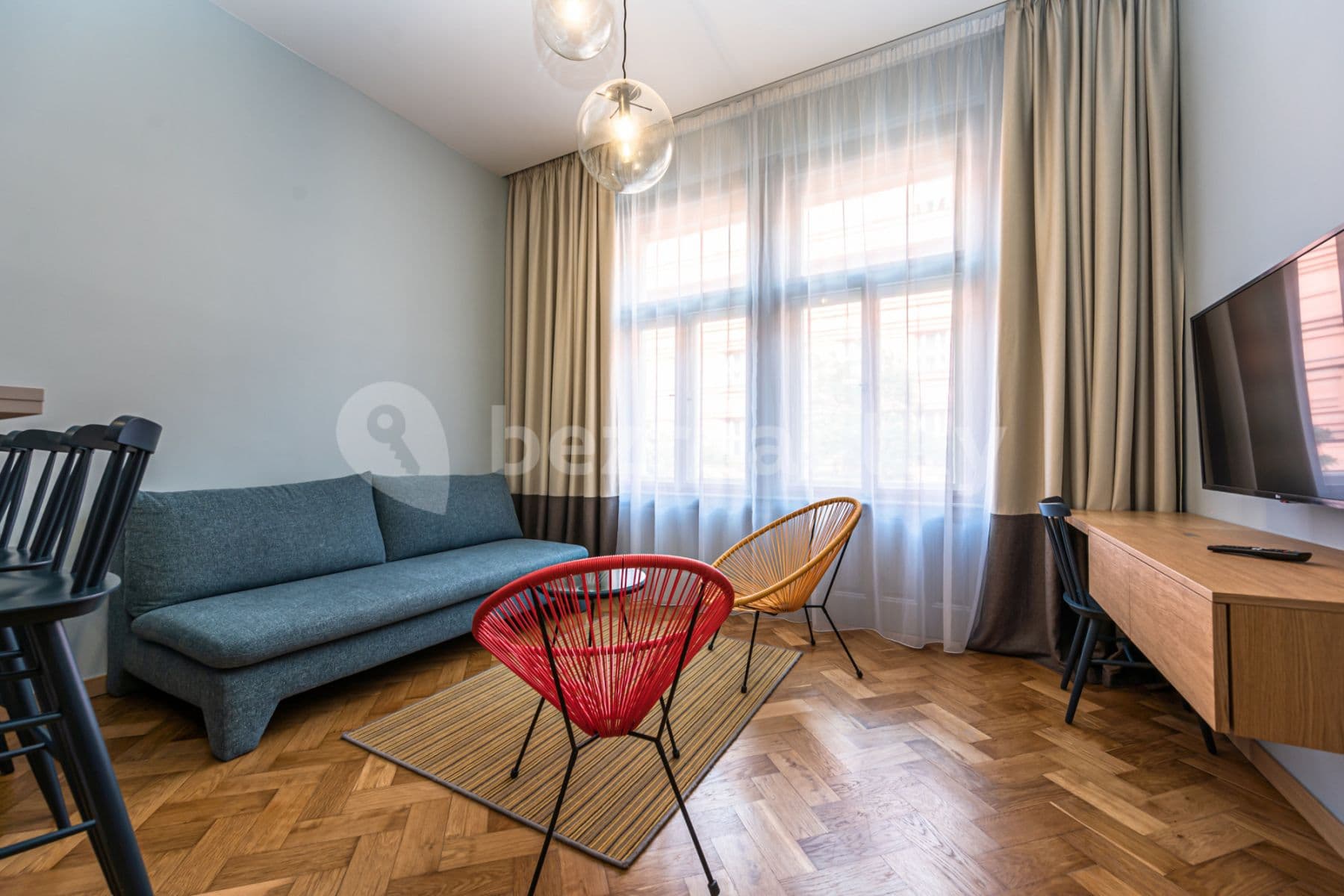 Pronájem bytu  80 m², Krkonošská, Praha, Praha
