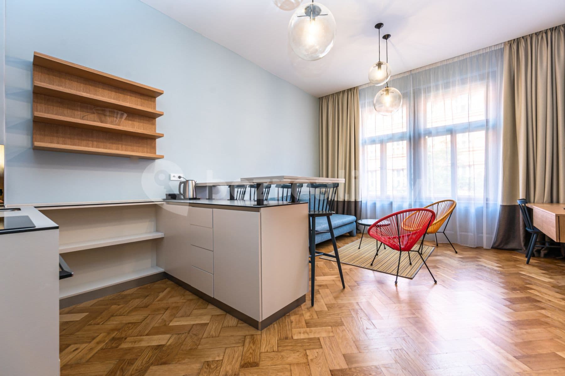 Pronájem bytu  80 m², Krkonošská, Praha, Praha