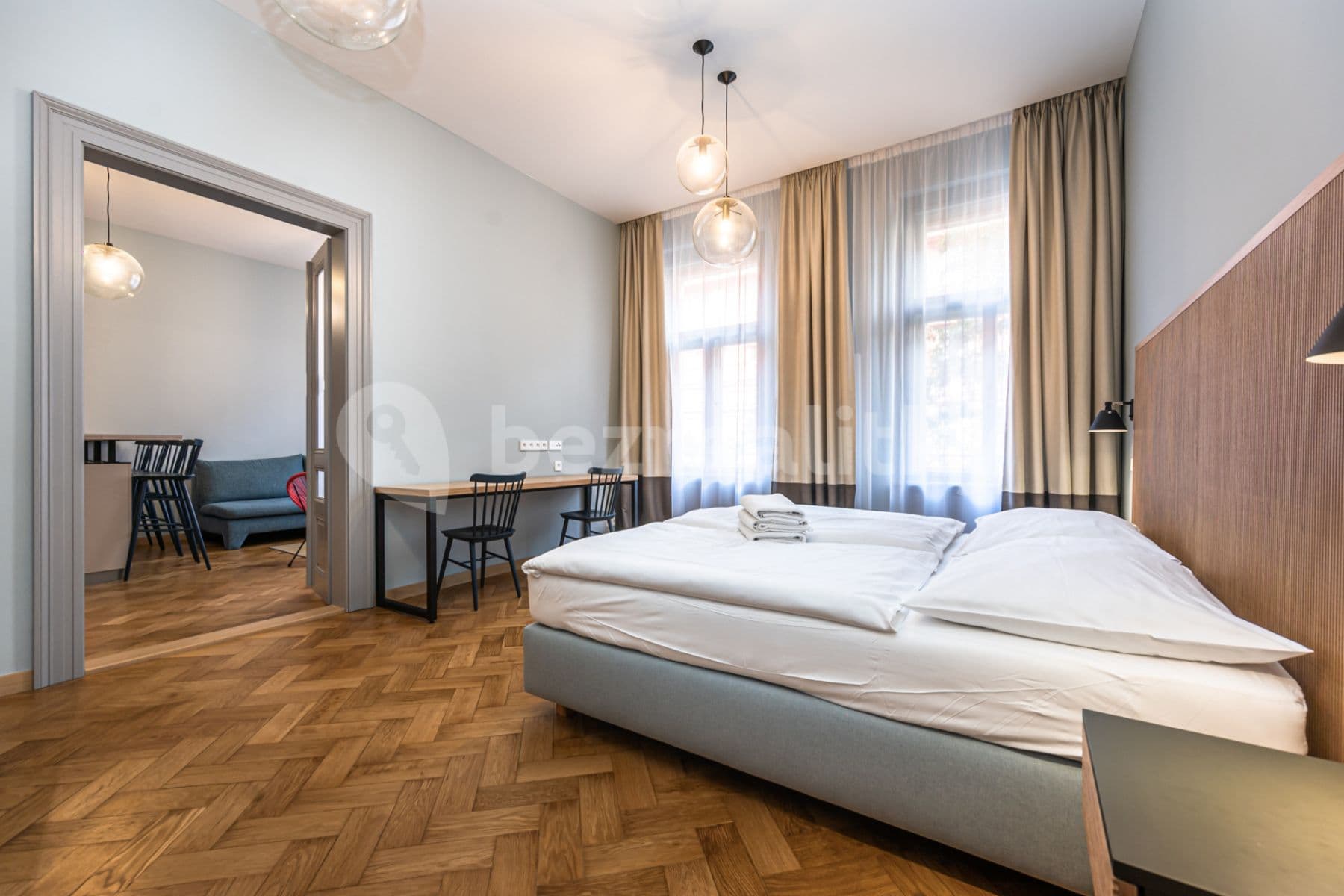 Pronájem bytu  80 m², Krkonošská, Praha, Praha