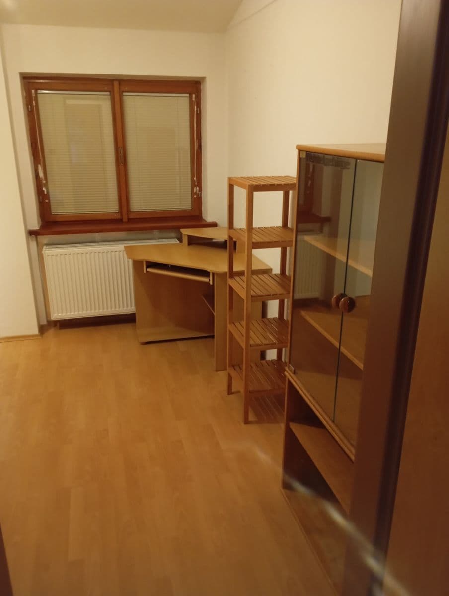 Pronájem bytu  120 m², Sološnícka b, Karlova Ves, Bratislavský kraj