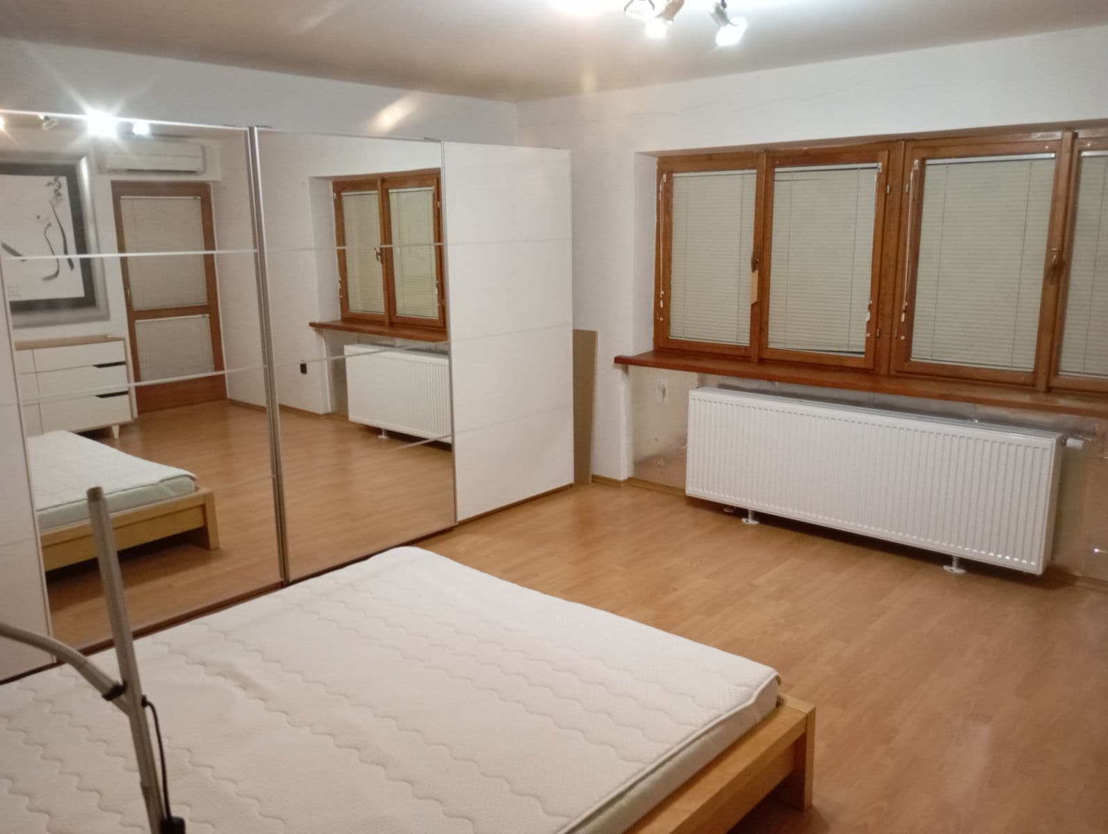 Pronájem bytu  120 m², Sološnícka b, Karlova Ves, Bratislavský kraj