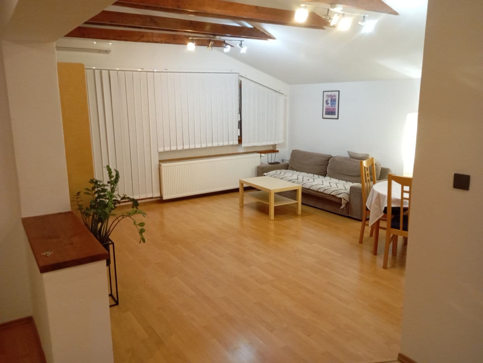 Pronájem bytu  120 m², Sološnícka b, Karlova Ves, Bratislavský kraj