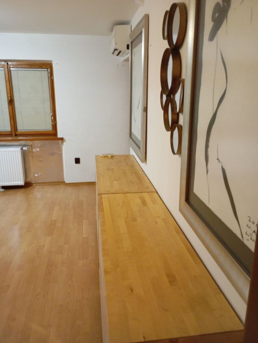 Pronájem bytu  120 m², Sološnícka b, Karlova Ves, Bratislavský kraj