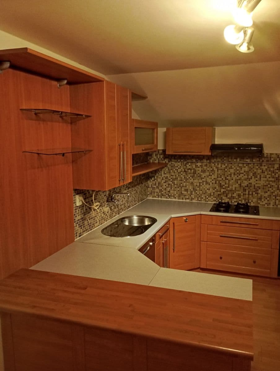 Pronájem bytu  120 m², Sološnícka b, Karlova Ves, Bratislavský kraj