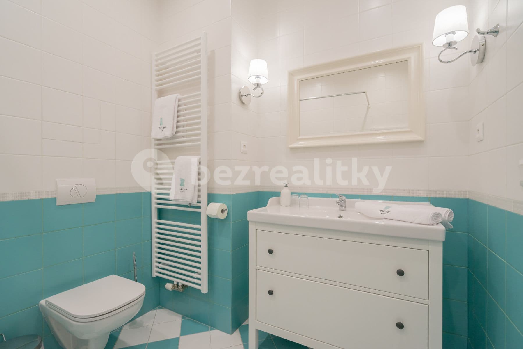 Pronájem bytu 1+1 36 m², Tomáše Garrigue Masaryka, Karlovy Vary, Karlovarský kraj