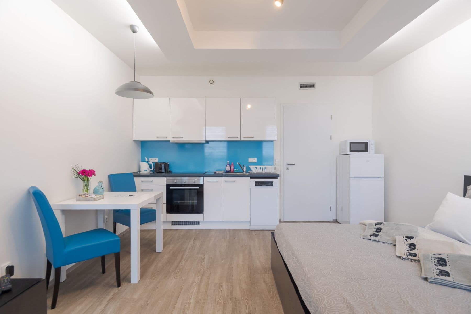 Pronájem bytu  35 m², Koněvova, Praha, Praha