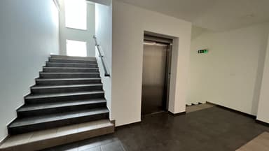 Pronájem bytu  40 m², Prievozská, Ružinov, Bratislavský kraj
