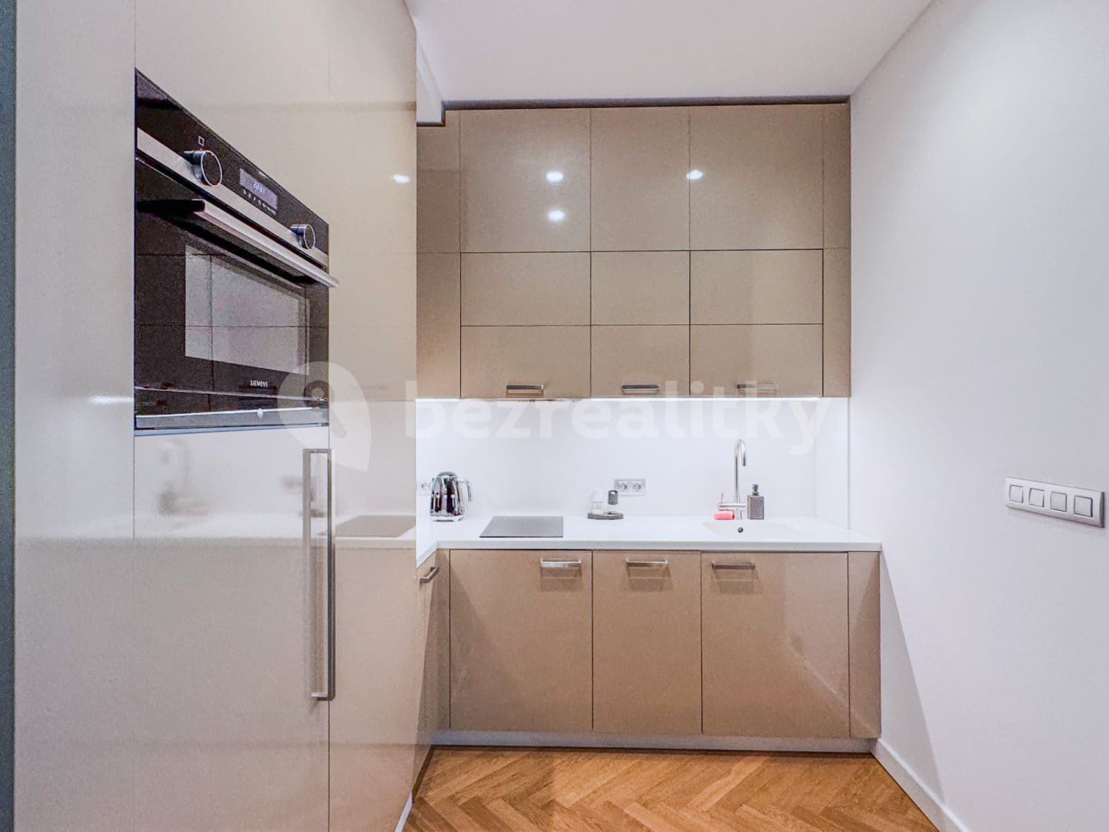 Pronájem bytu  112 m², Rybná, Praha, Praha