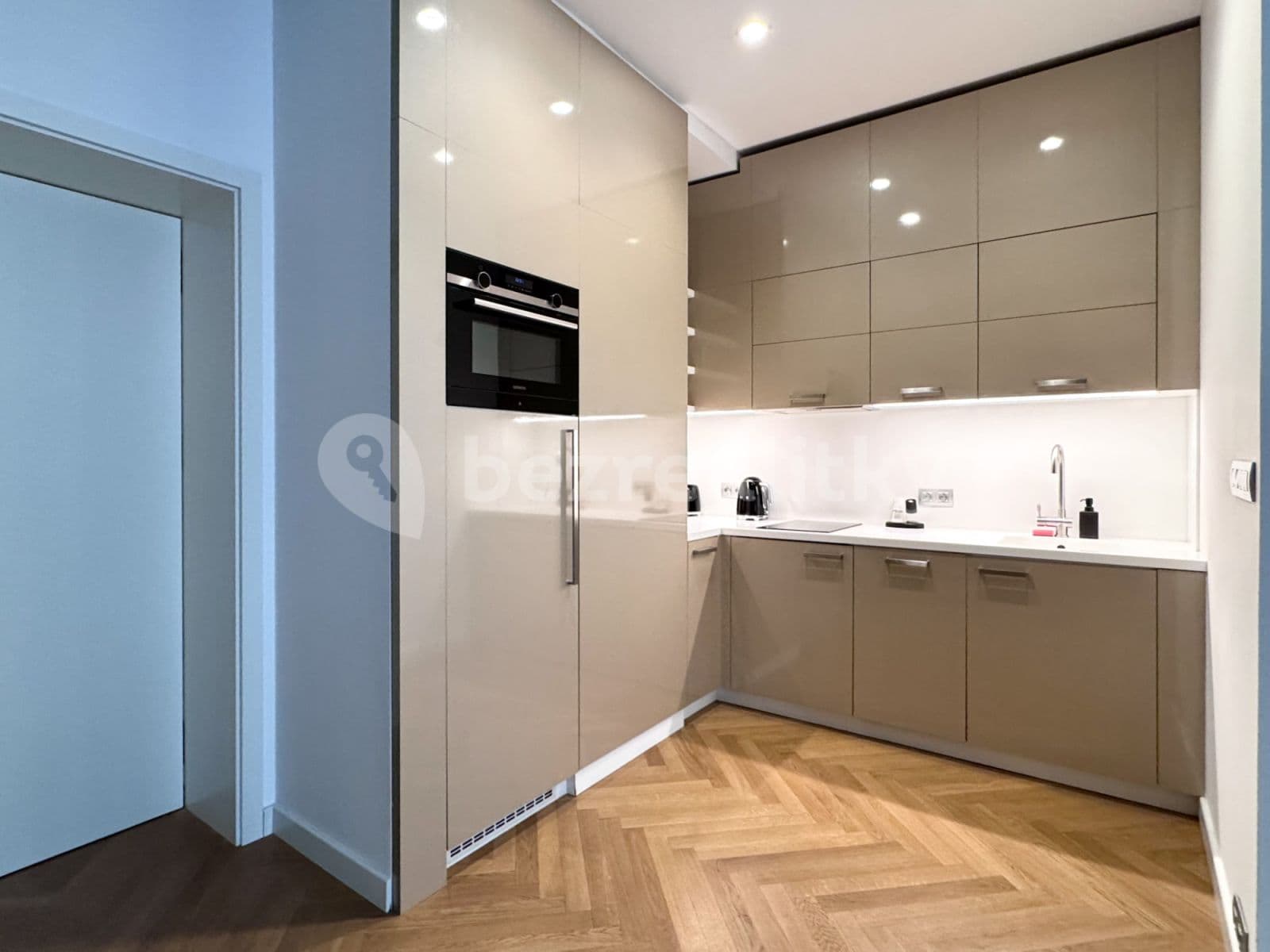 Pronájem bytu  112 m², Rybná, Praha, Praha