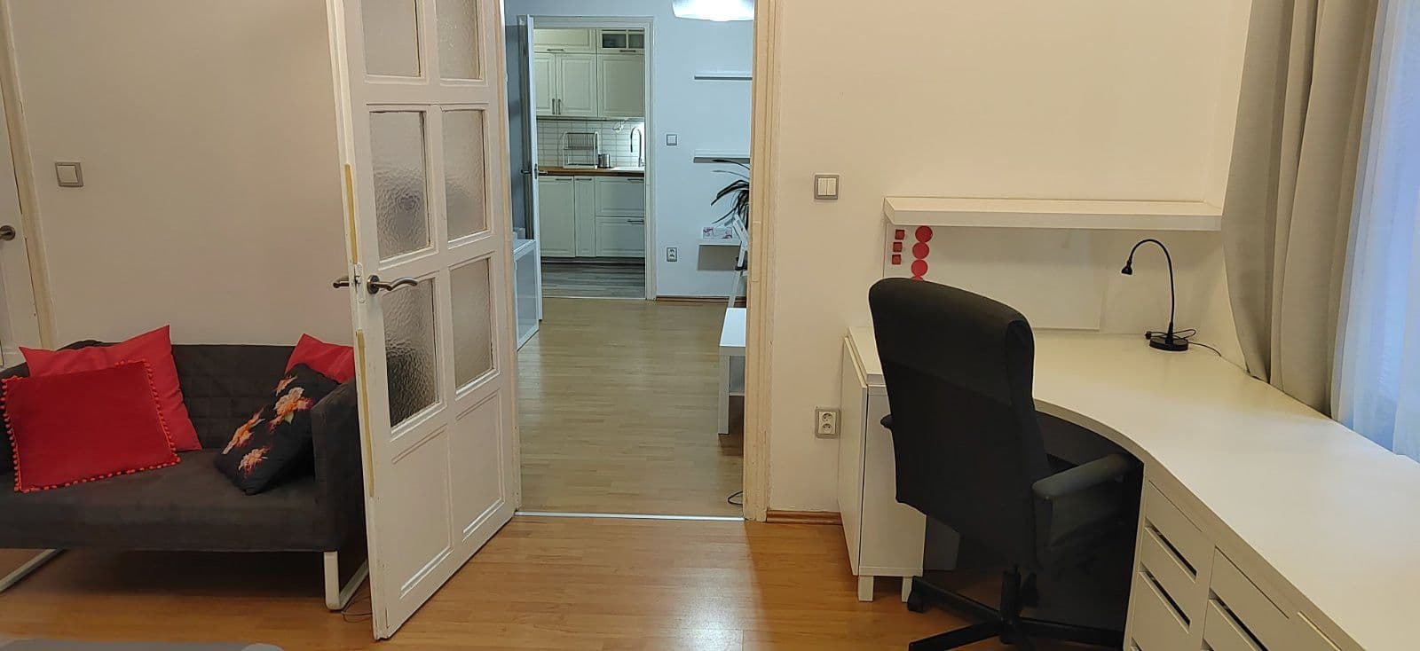 Pronájem bytu  55 m², Baranova, Praha, Praha