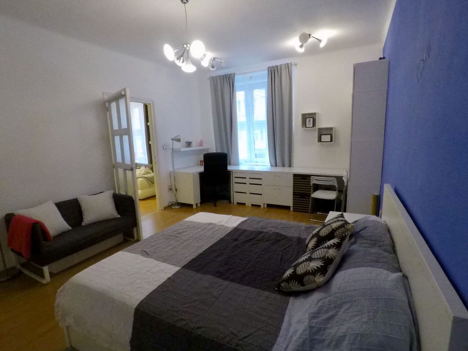 Pronájem bytu  55 m², Baranova, Praha, Praha