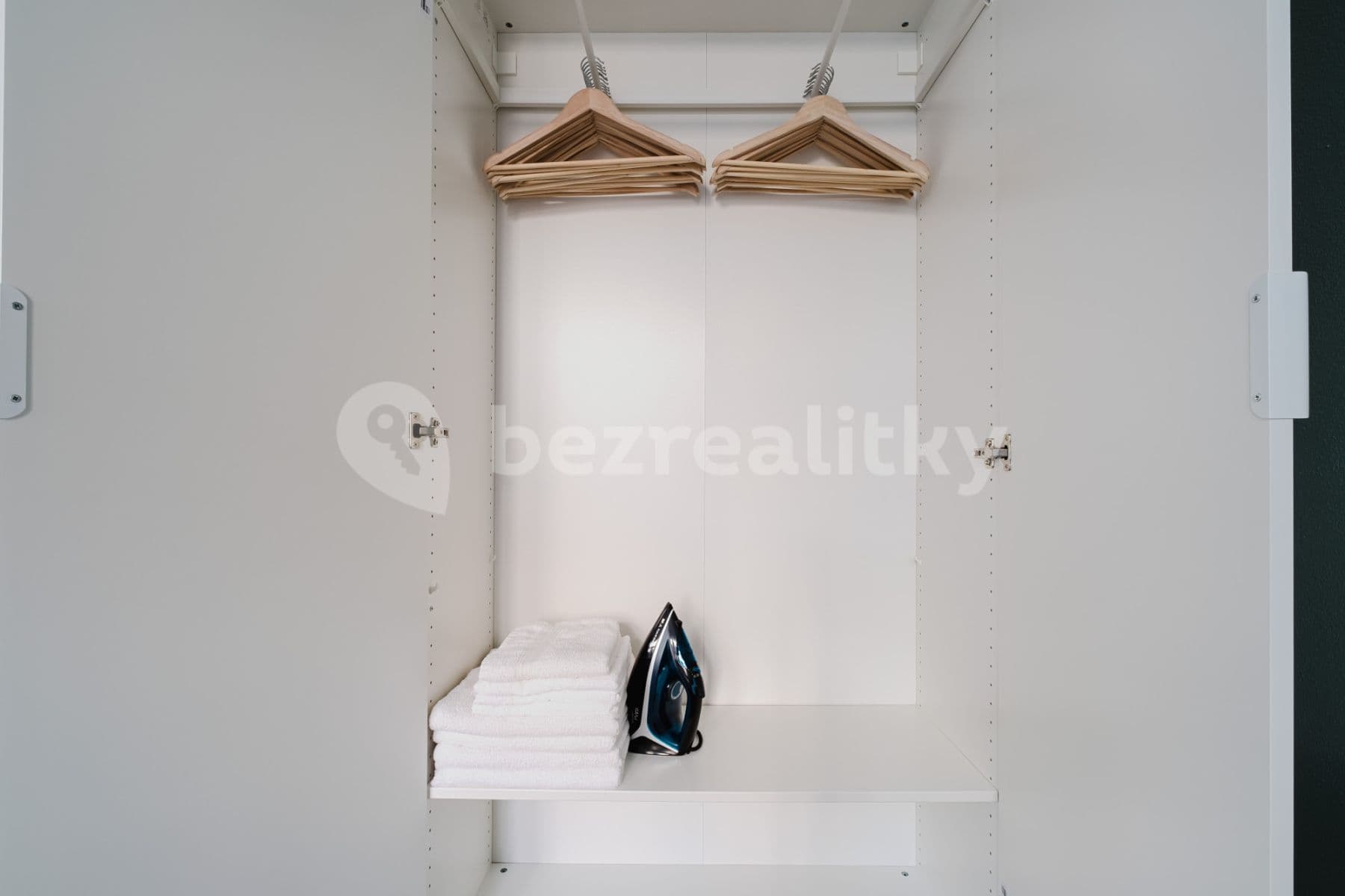Pronájem bytu  50 m², Rostovská, Praha, Praha