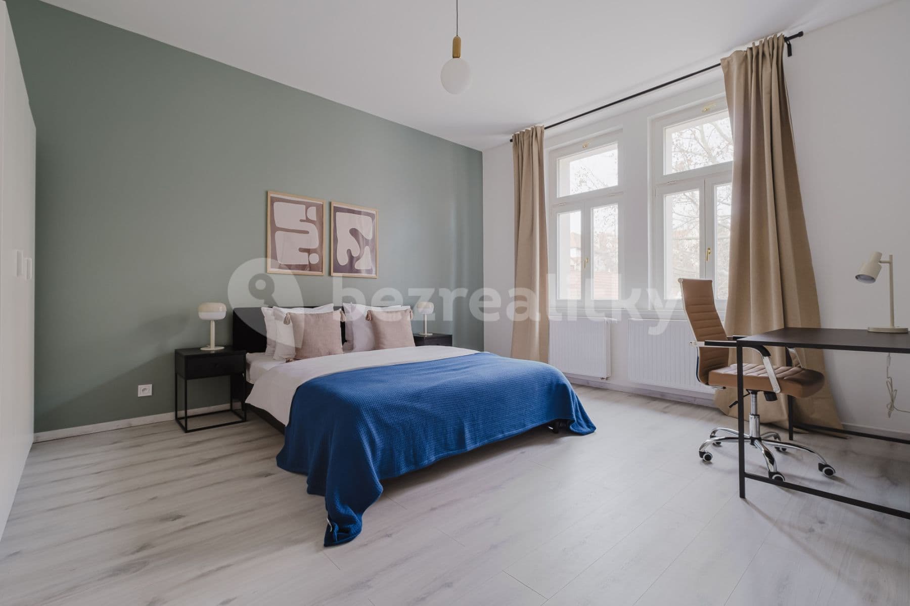 Pronájem bytu  50 m², Rostovská, Praha, Praha