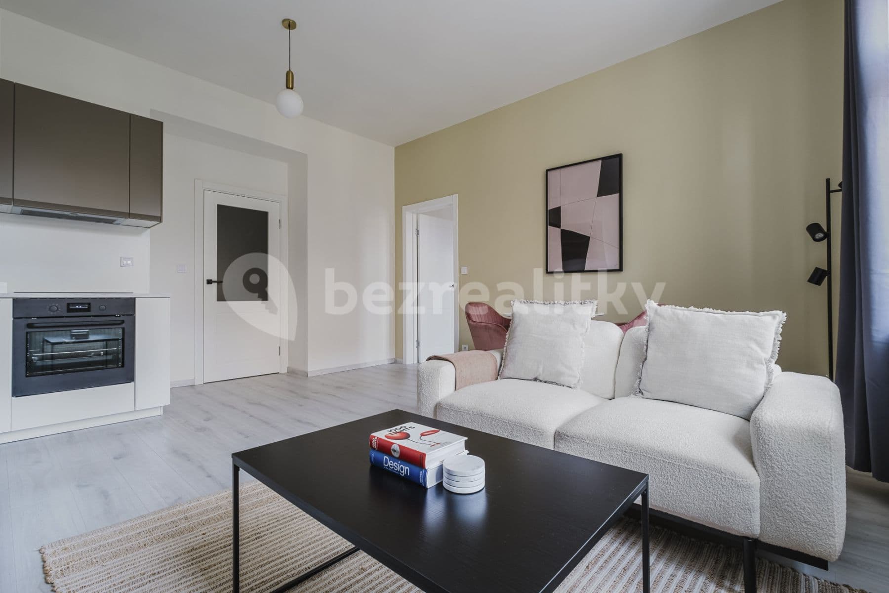 Pronájem bytu  50 m², Rostovská, Praha, Praha