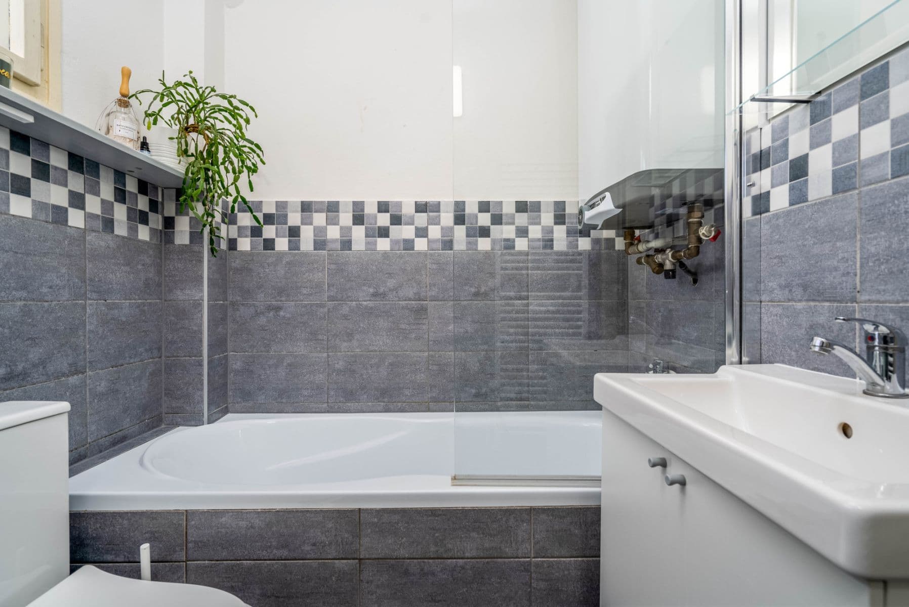 Pronájem bytu  120 m², Jiřinková, Praha, Praha