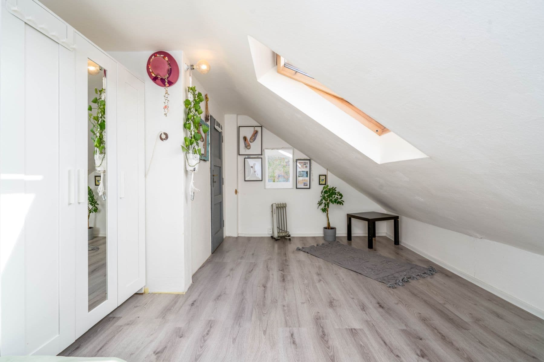 Pronájem bytu  120 m², Jiřinková, Praha, Praha