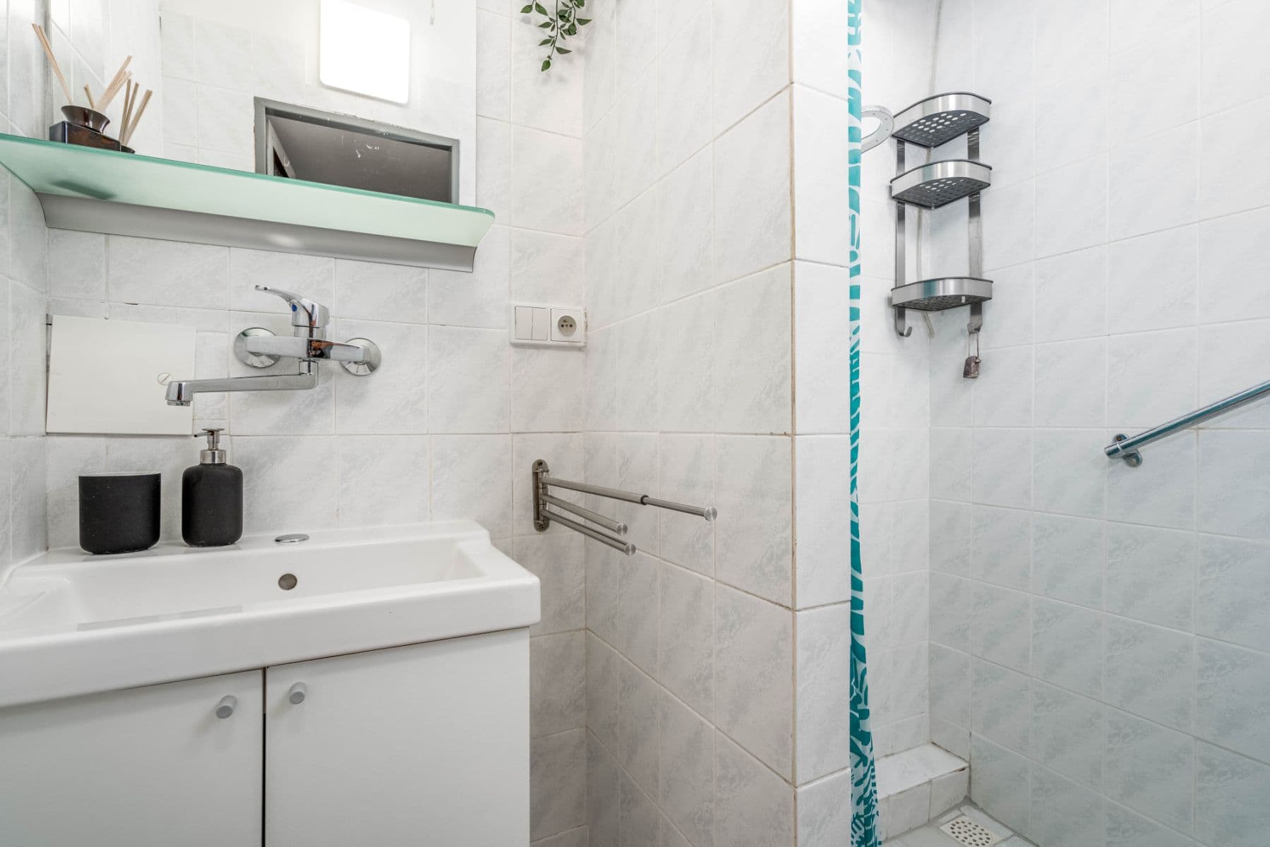 Pronájem bytu  120 m², Jiřinková, Praha, Praha