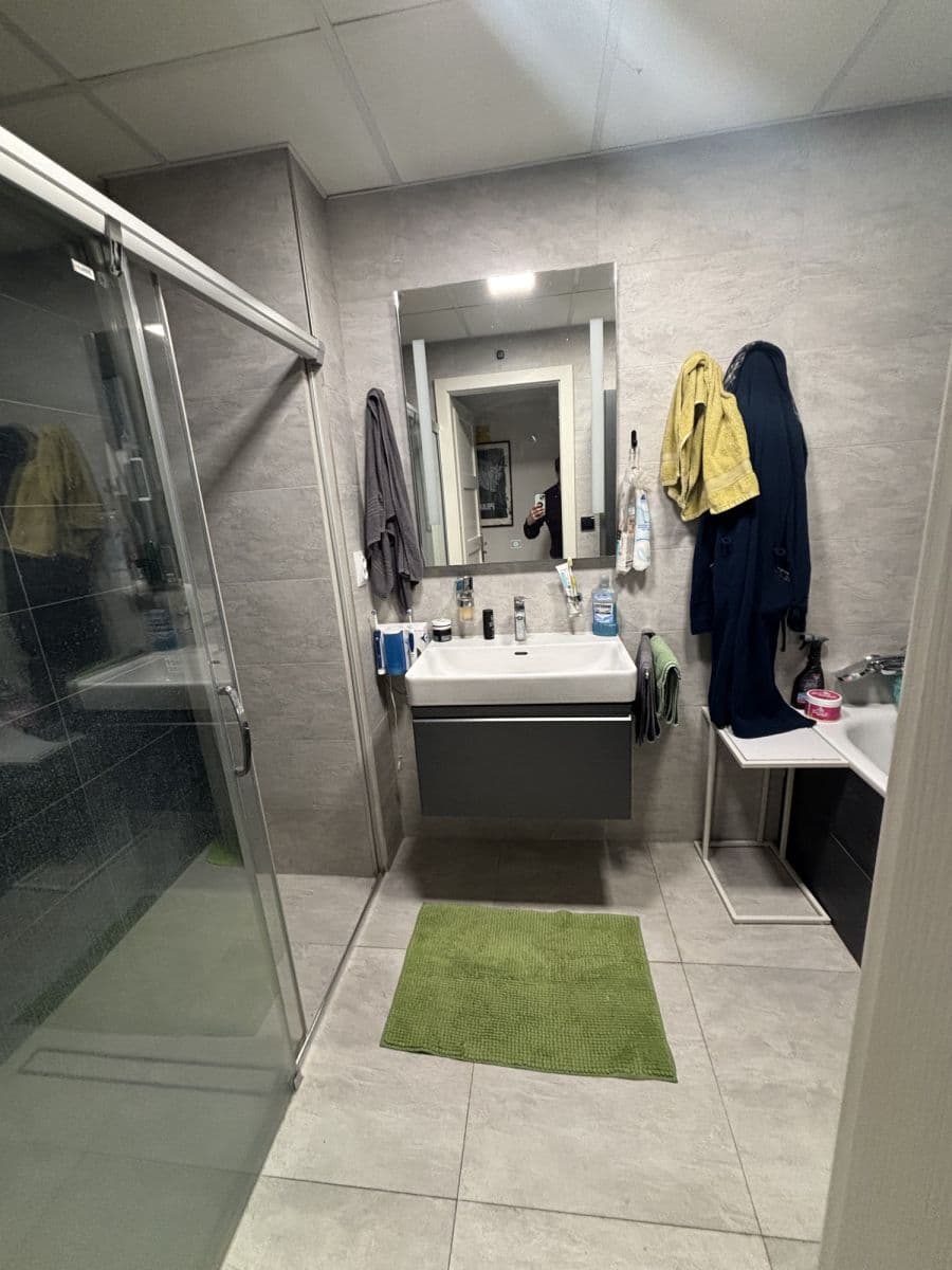 Pronájem bytu  90 m², Petrské náměstí, Praha, Praha
