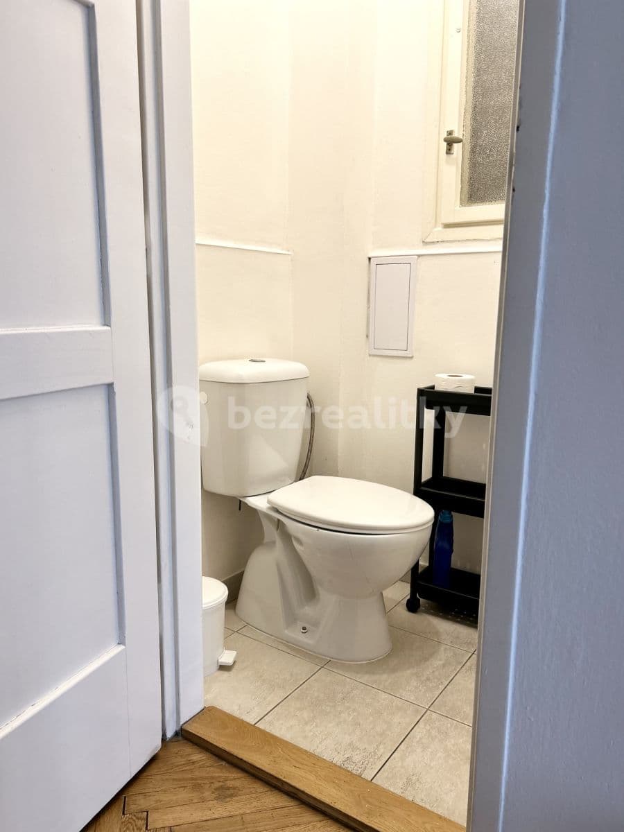 Pronájem bytu 1+1 72 m², Vrázova, Praha, Praha