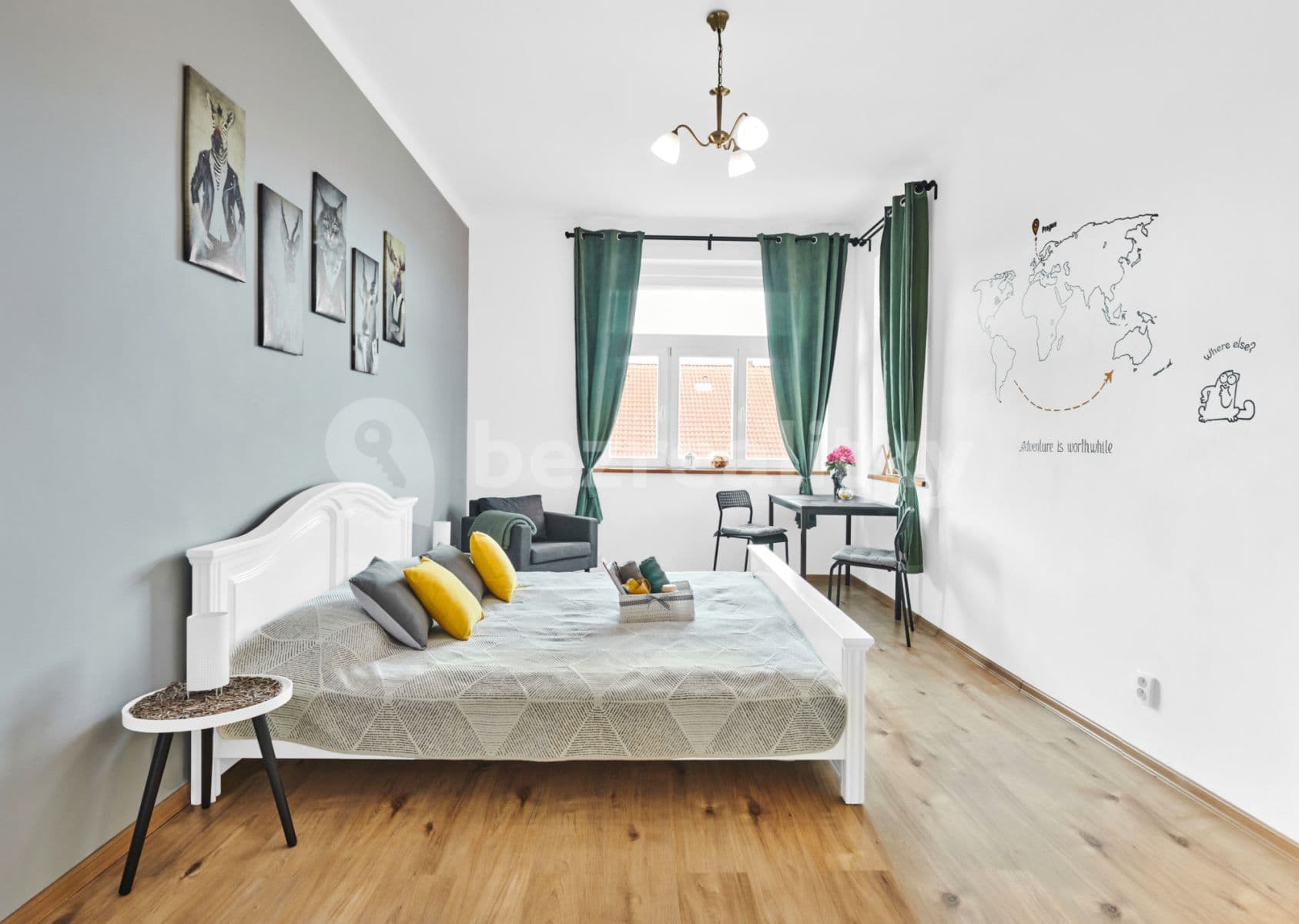 Pronájem bytu  40 m², V. Nejedlého, Praha, Praha