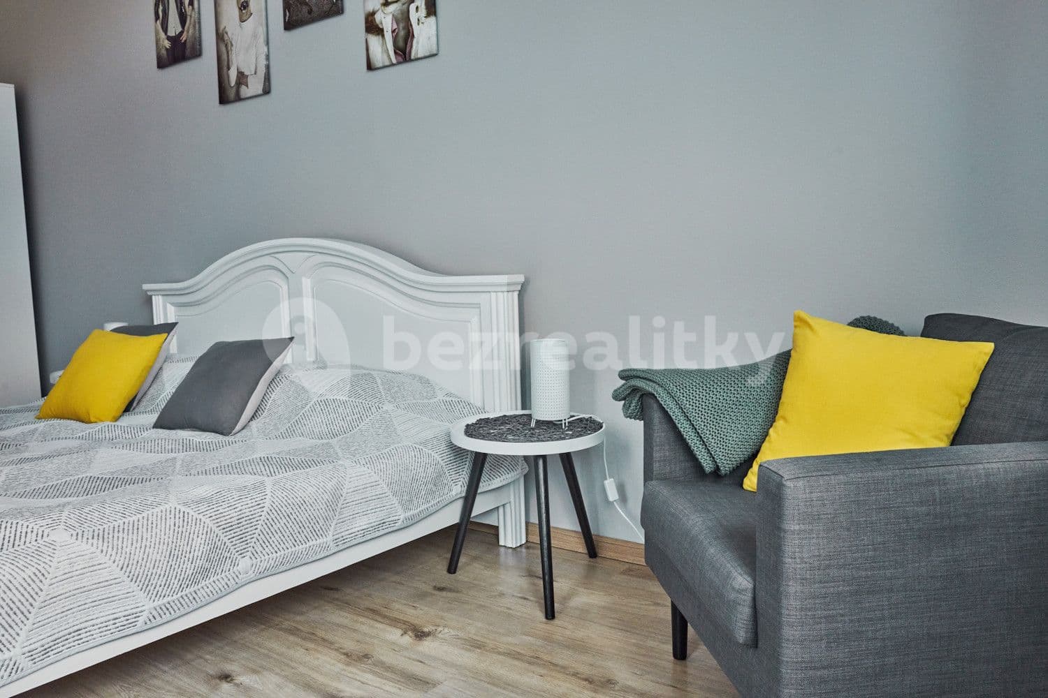 Pronájem bytu  40 m², V. Nejedlého, Praha, Praha