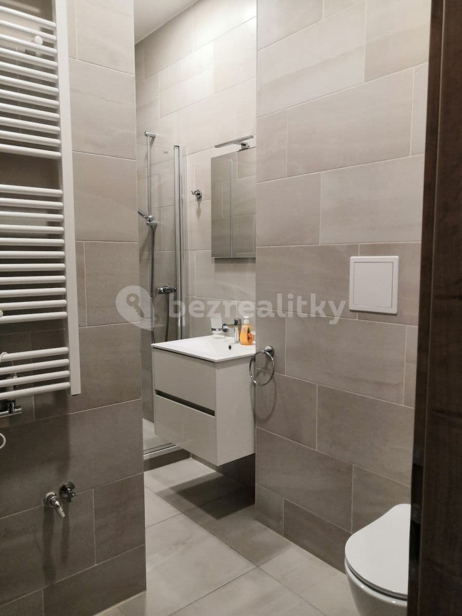 Pronájem bytu  40 m², Ke stvanice, Praha, Praha