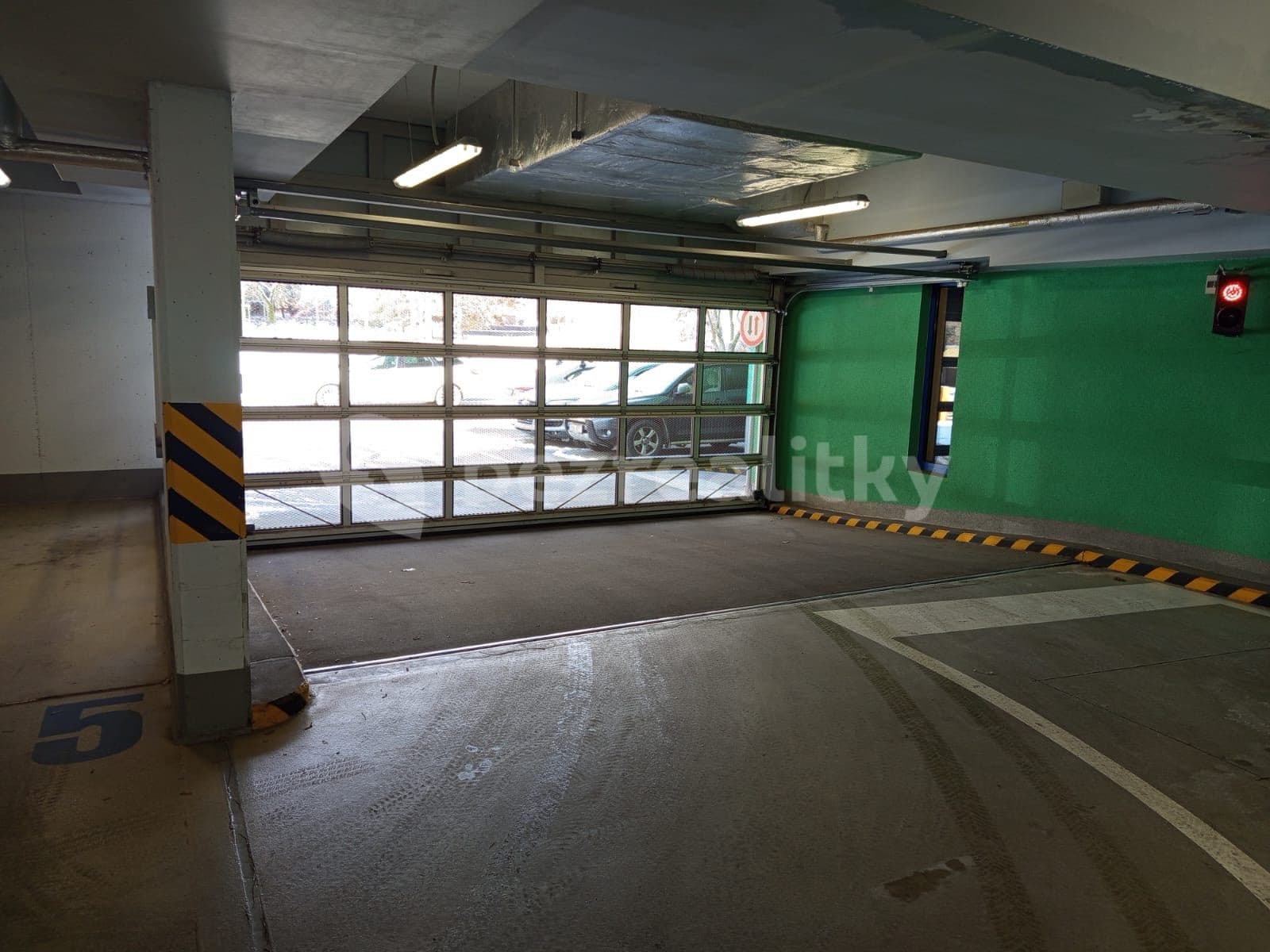 Pronájem bytu  46 m², Teplická, Praha, Praha
