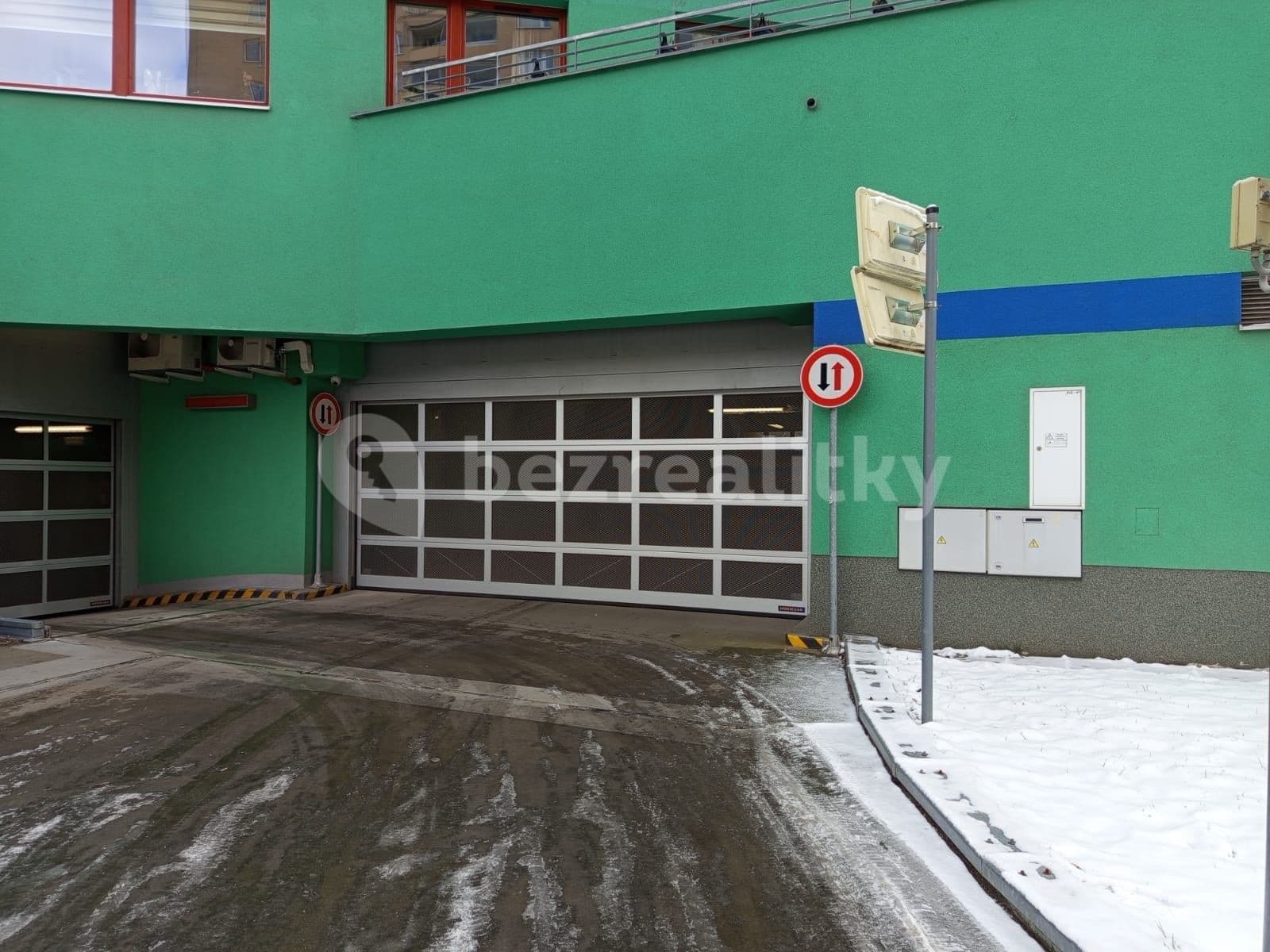 Pronájem bytu  46 m², Teplická, Praha, Praha