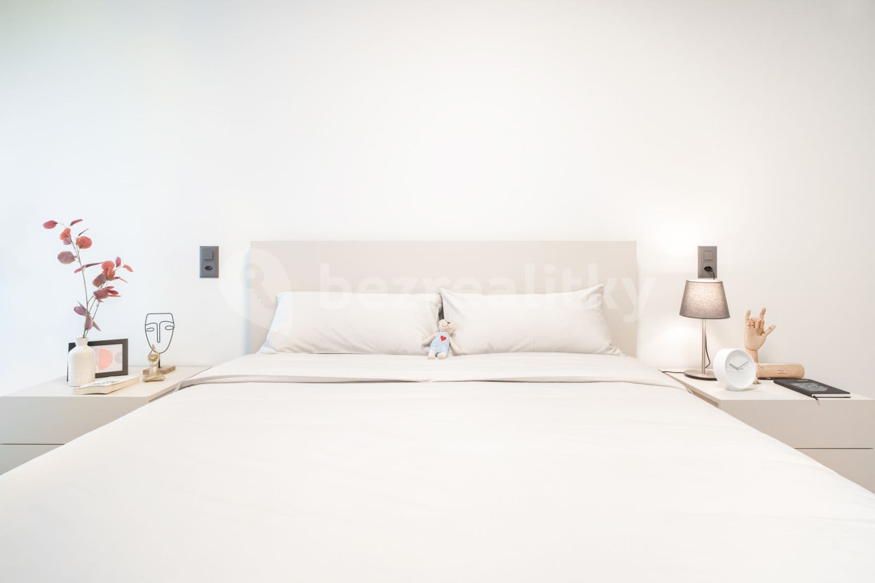Pronájem bytu  45 m², Legerova, Praha, Praha