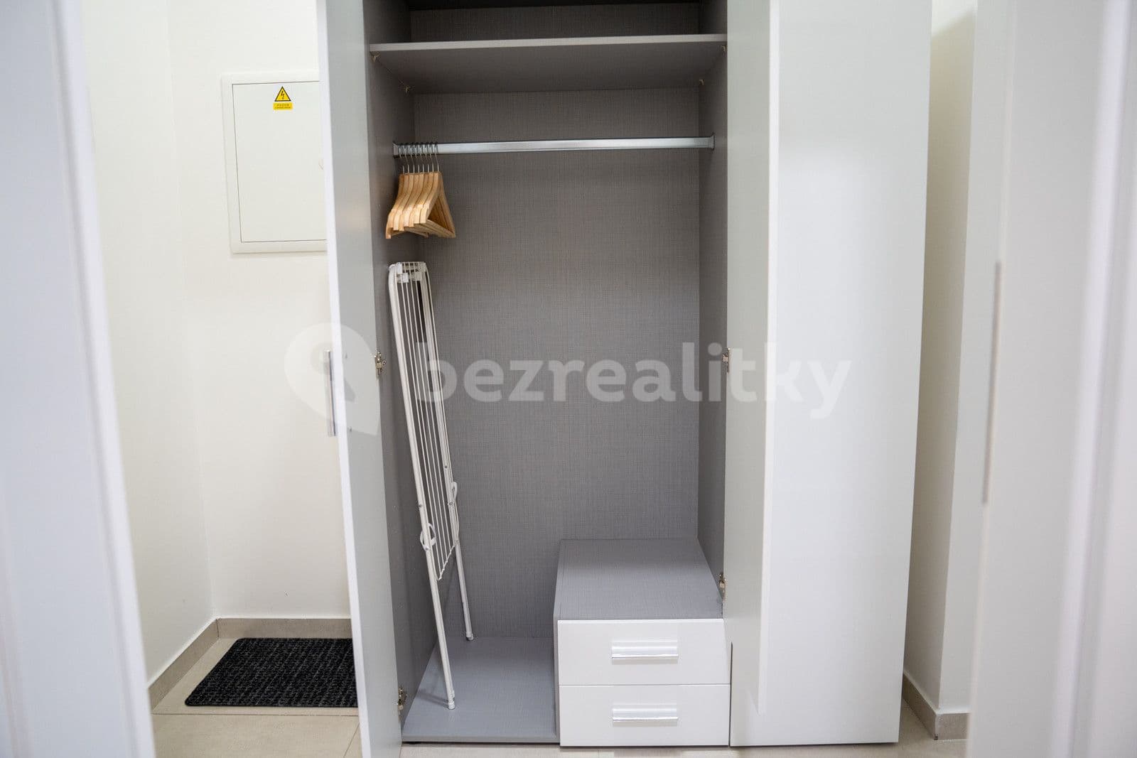 Pronájem bytu 1+1 30 m², Petrská, Praha, Praha