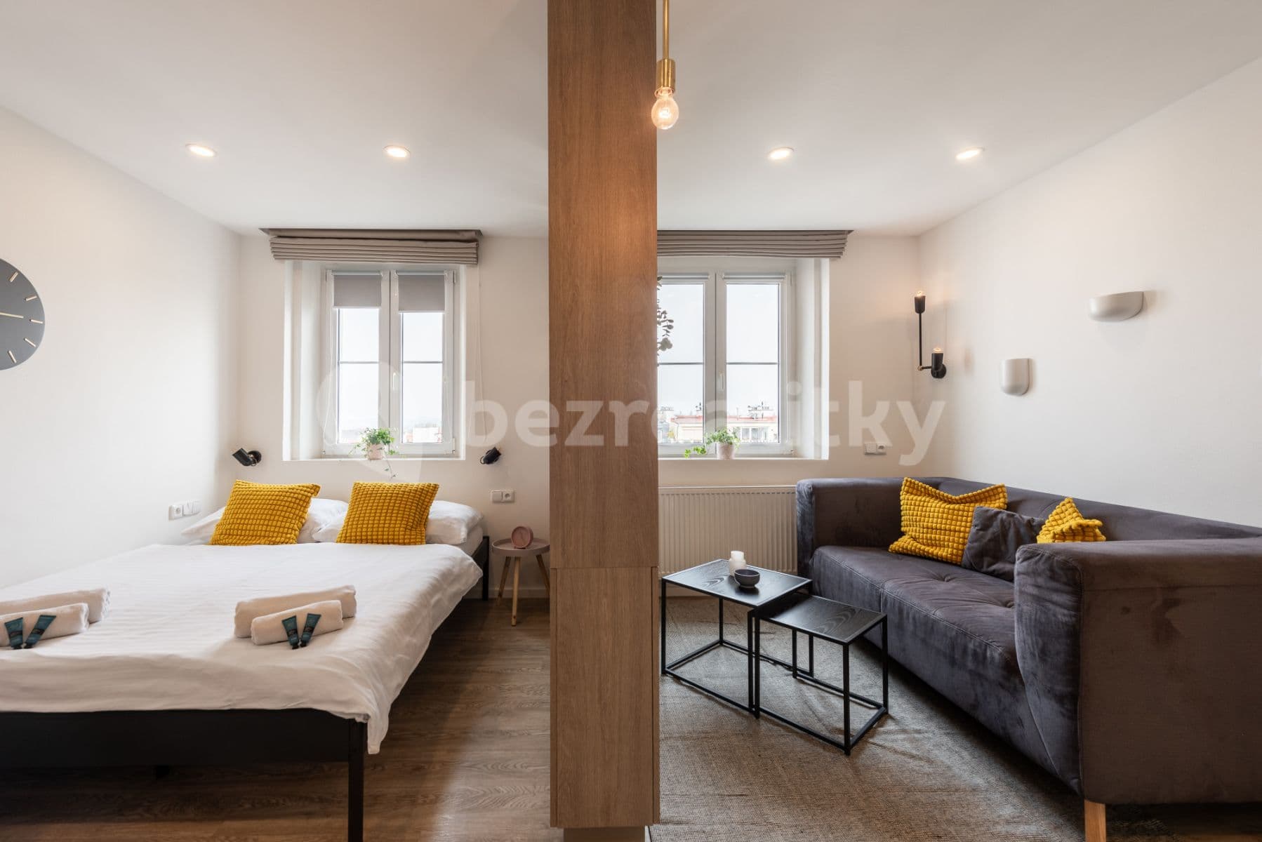 Pronájem bytu  30 m², Moravská, Praha, Praha