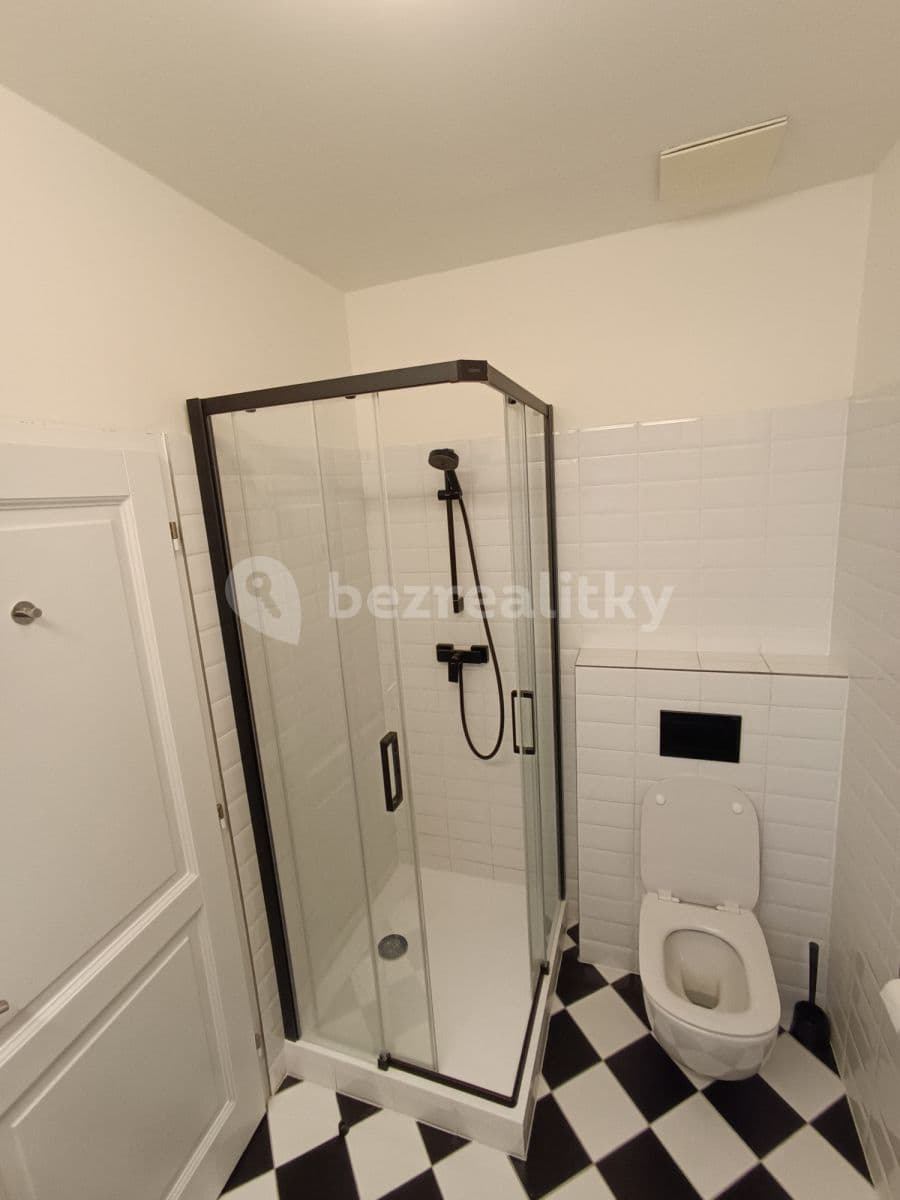 Pronájem bytu 1+kk 35 m², Milíčova, Praha, Praha