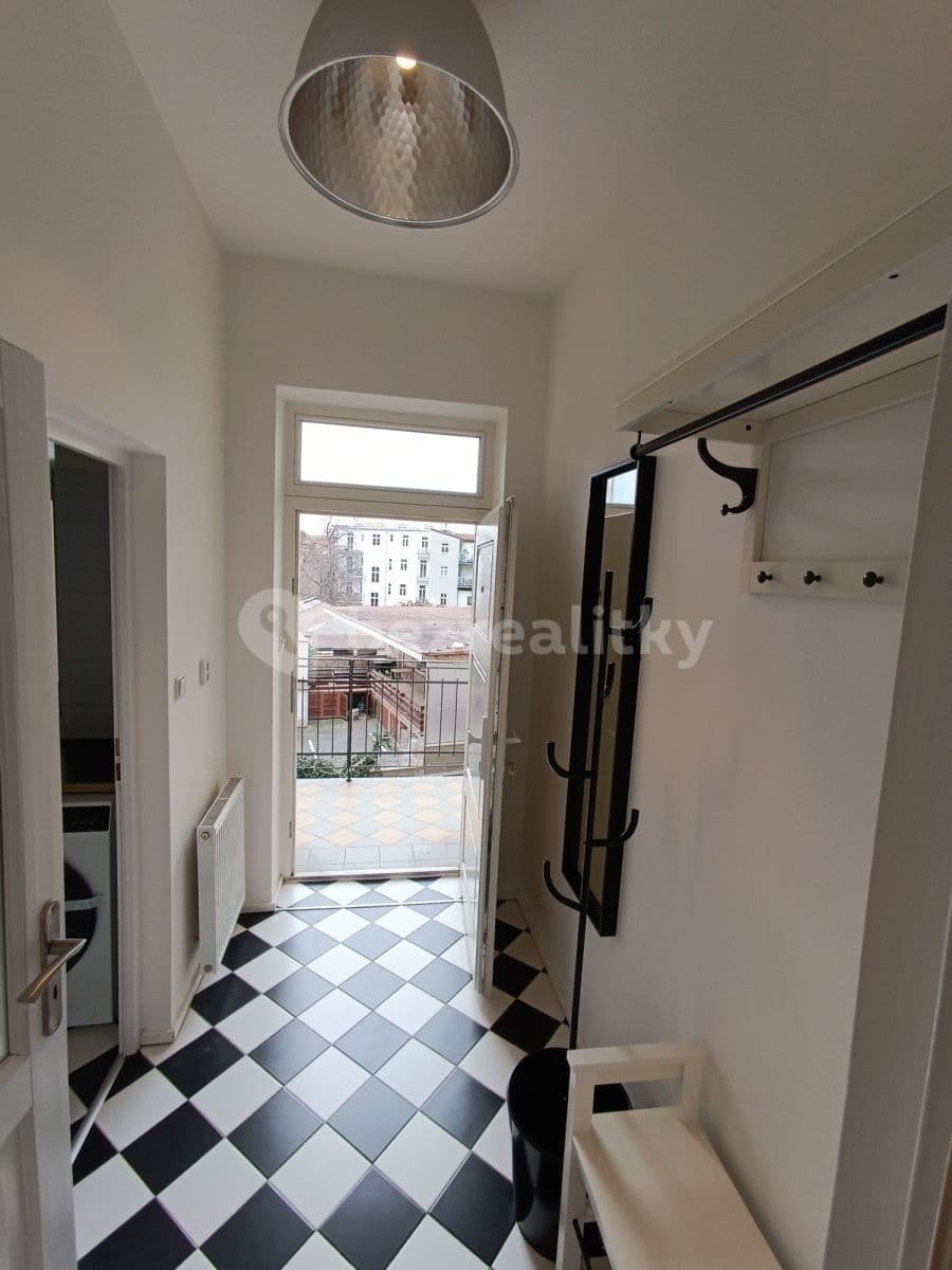 Pronájem bytu 1+kk 35 m², Milíčova, Praha, Praha