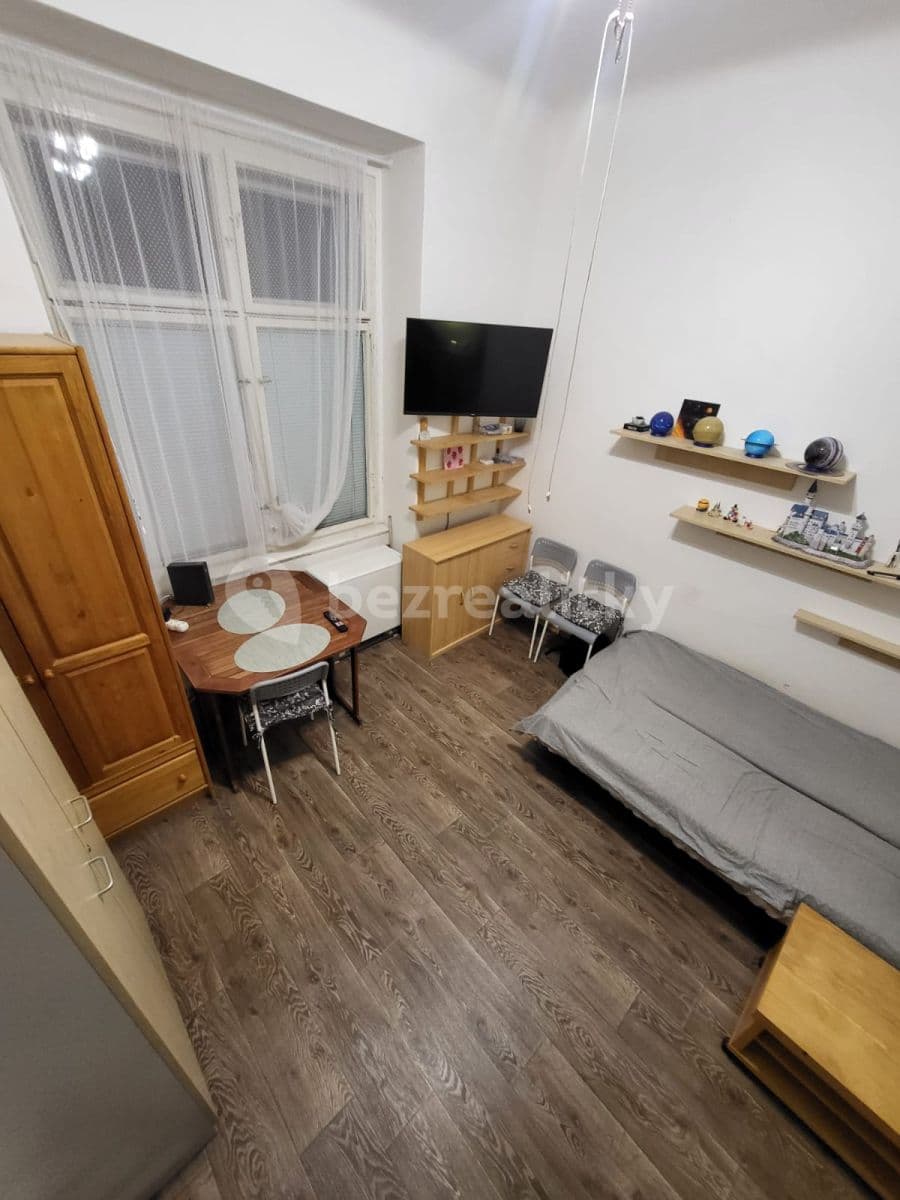 Pronájem bytu 1+1 25 m², Heřmanova, Praha, Praha