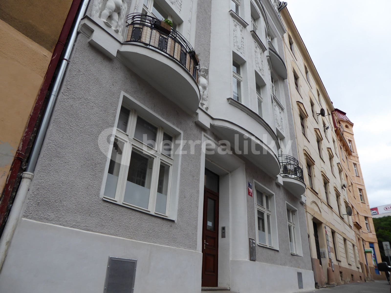 Pronájem bytu 2+kk 50 m², Slavojova, Praha, Praha