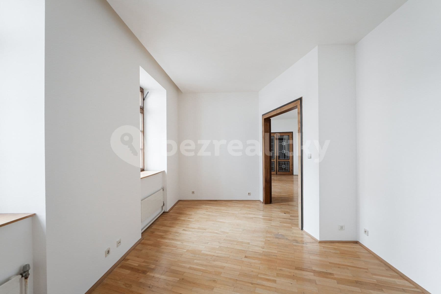 Pronájem bytu  80 m², Betlémské náměstí, Praha, Praha