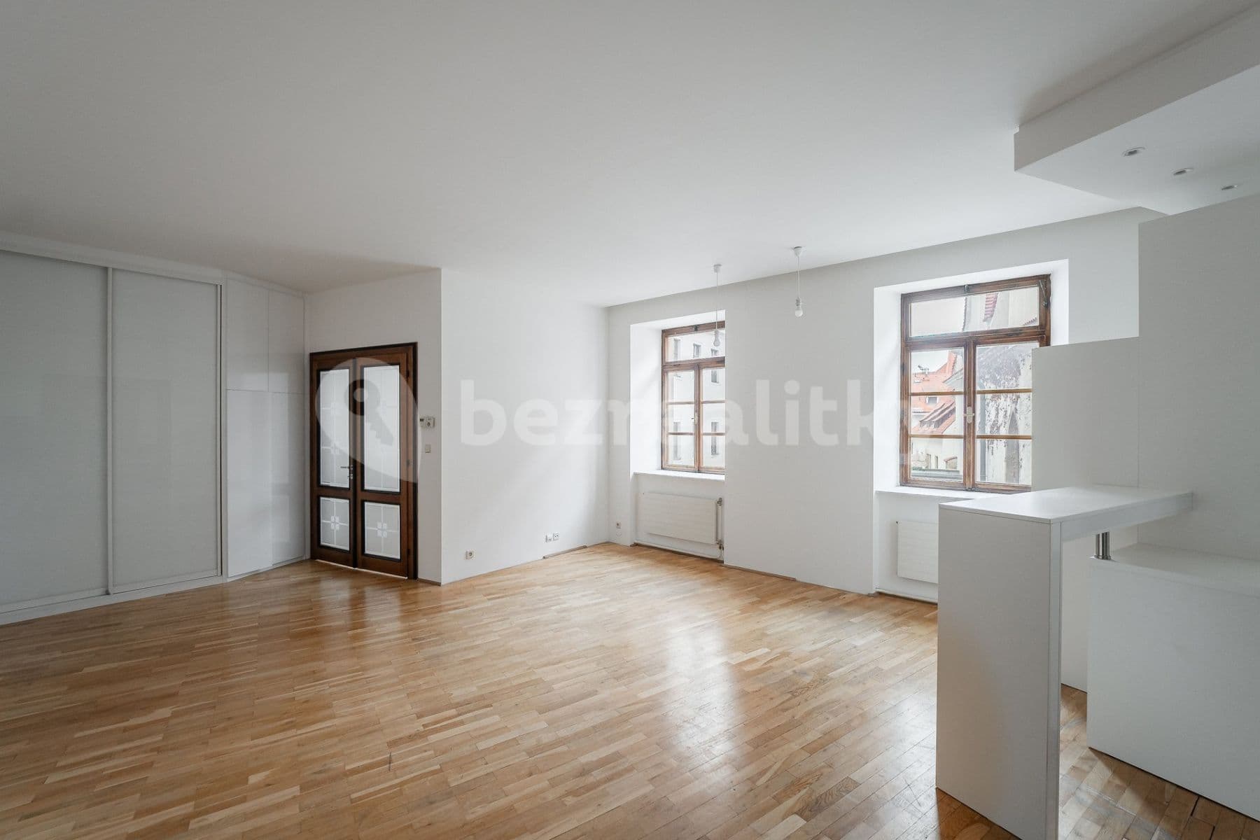 Pronájem bytu  80 m², Betlémské náměstí, Praha, Praha
