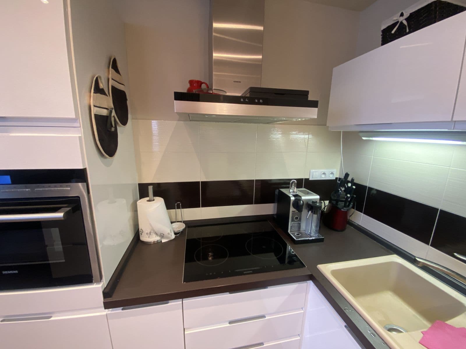 Pronájem bytu  52 m², Svitákova, Praha, Praha