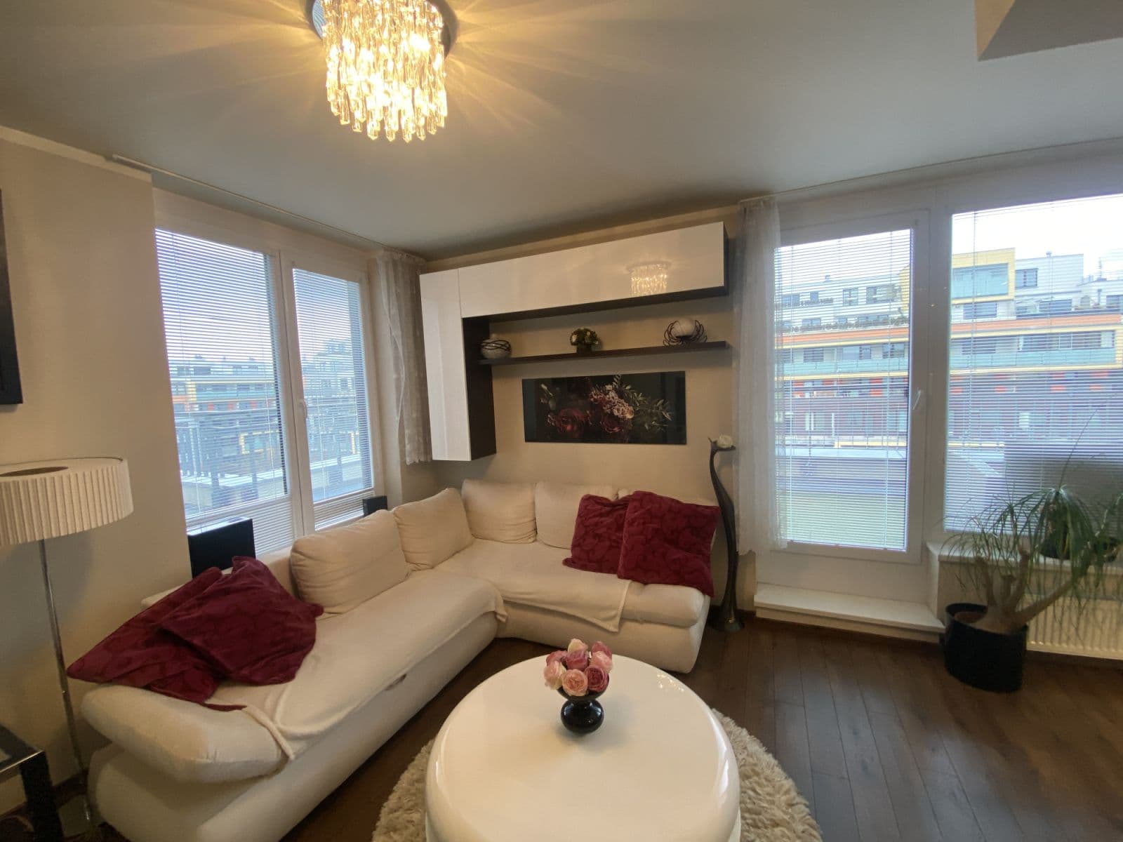 Pronájem bytu  52 m², Svitákova, Praha, Praha