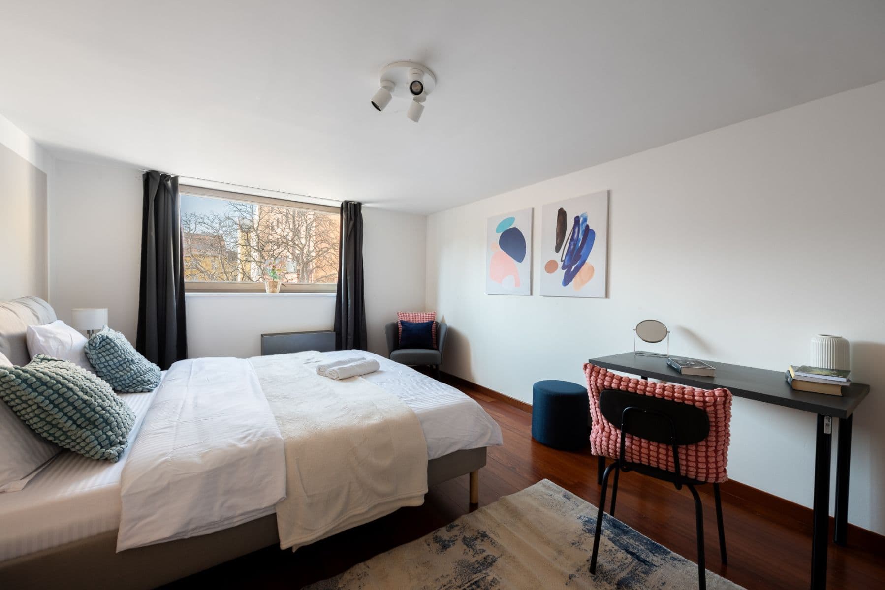 Pronájem bytu  143 m², Křižíkova, Praha, Praha