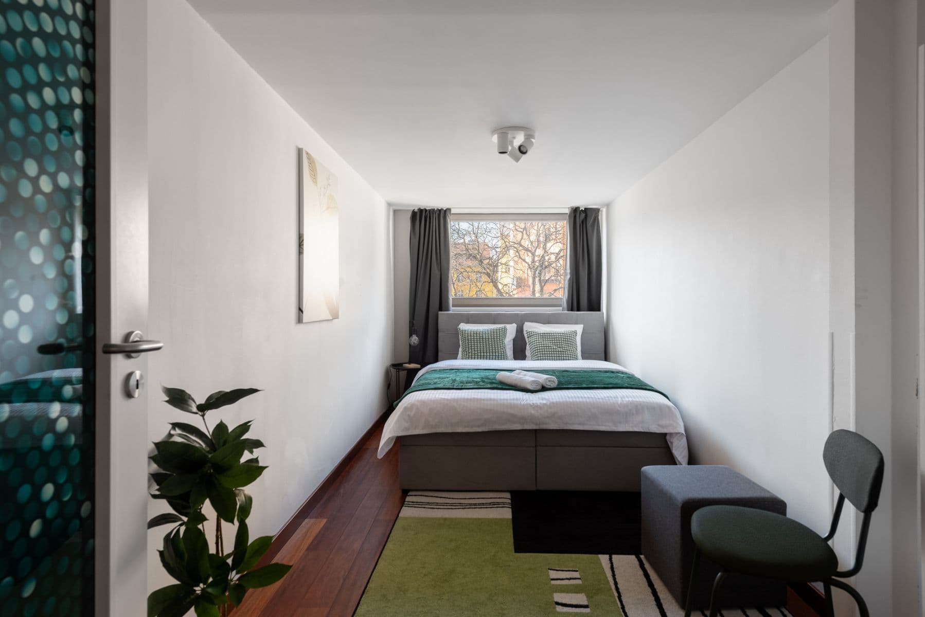 Pronájem bytu  143 m², Křižíkova, Praha, Praha