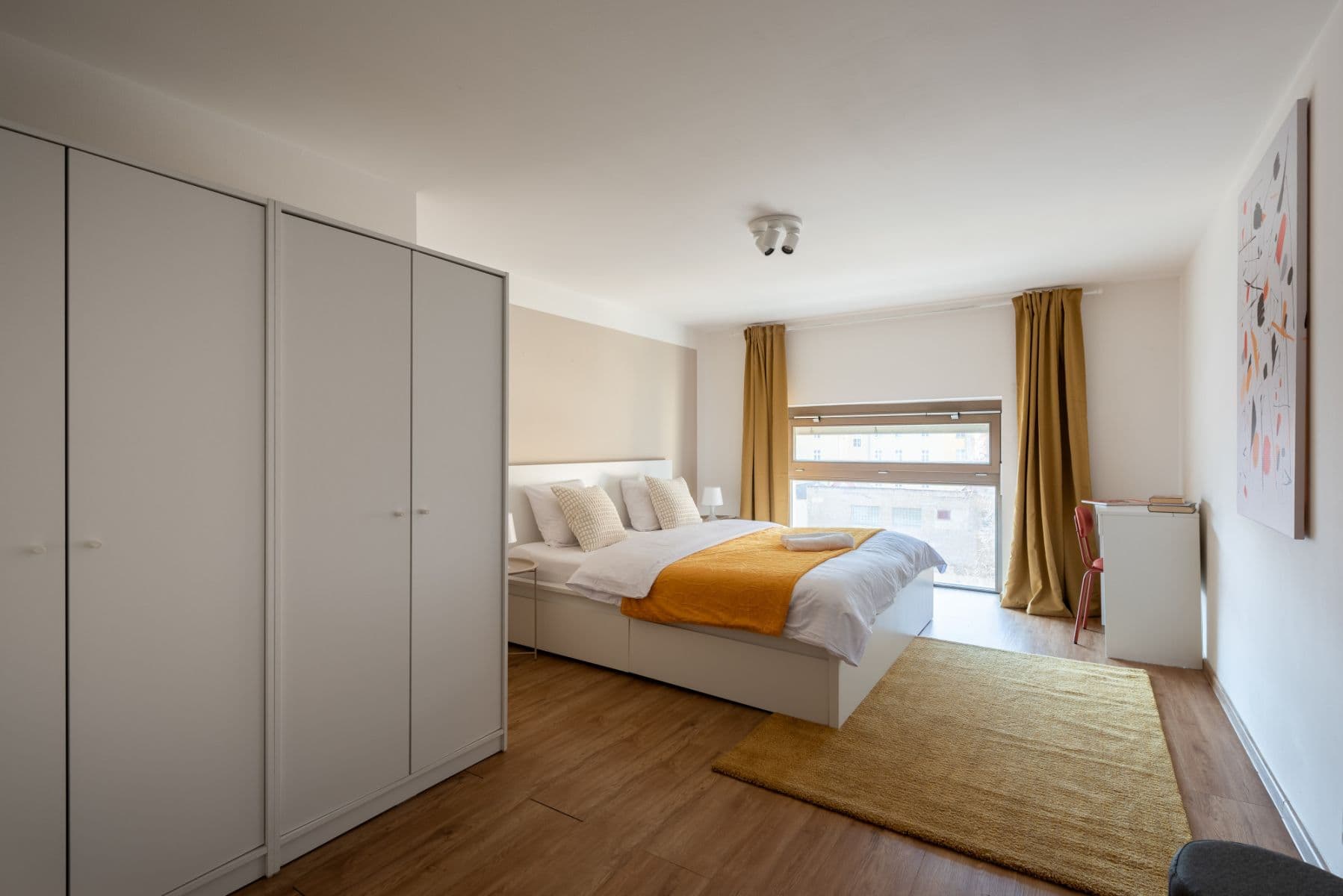 Pronájem bytu  143 m², Křižíkova, Praha, Praha