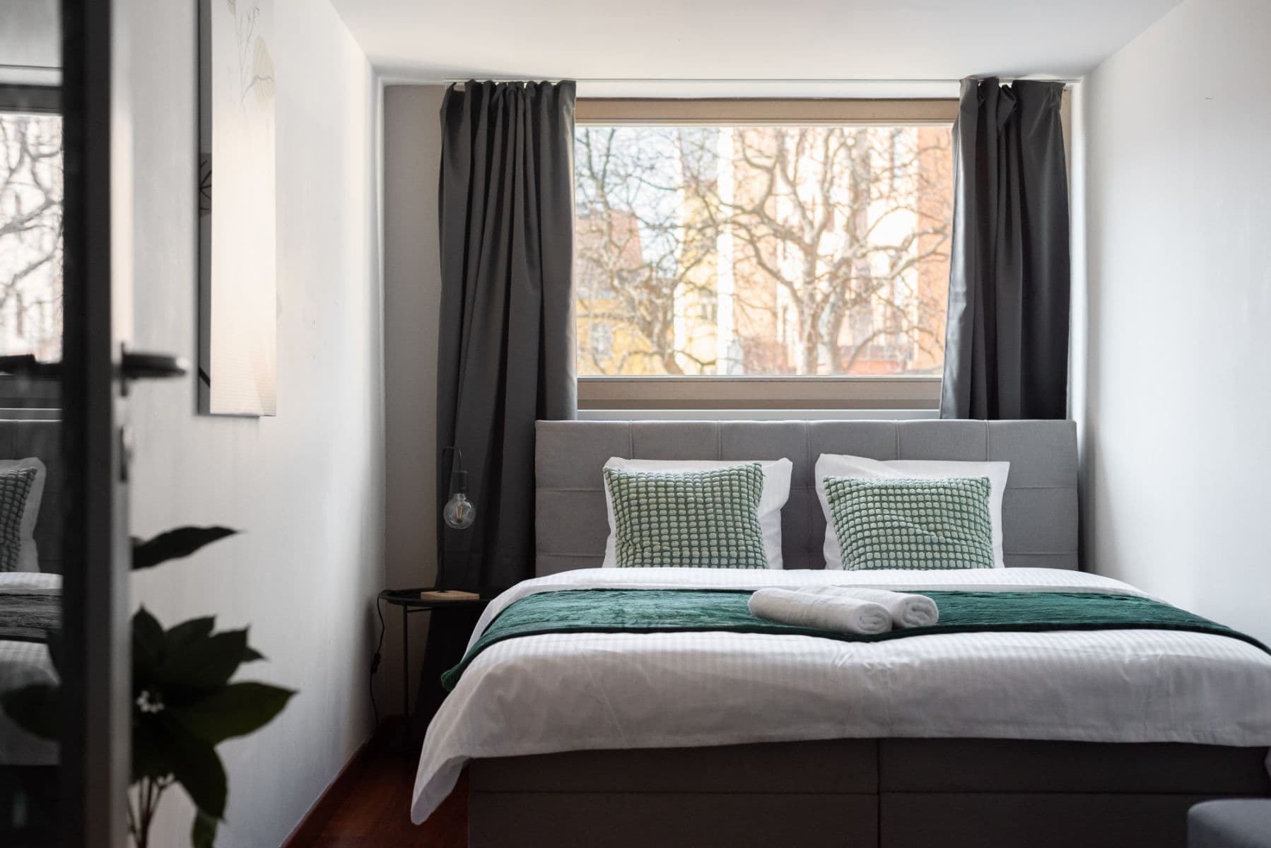 Pronájem bytu  143 m², Křižíkova, Praha, Praha