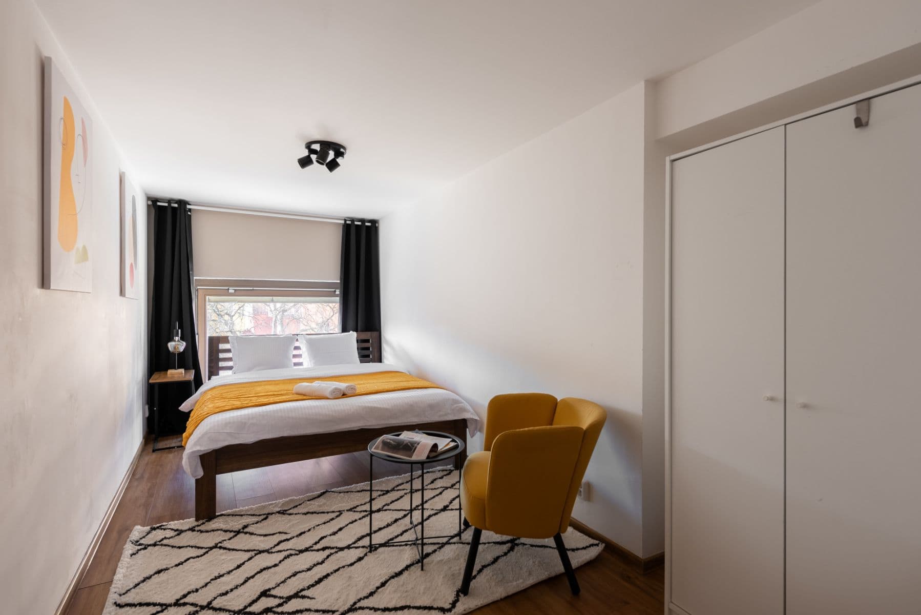 Pronájem bytu  143 m², Křižíkova, Praha, Praha