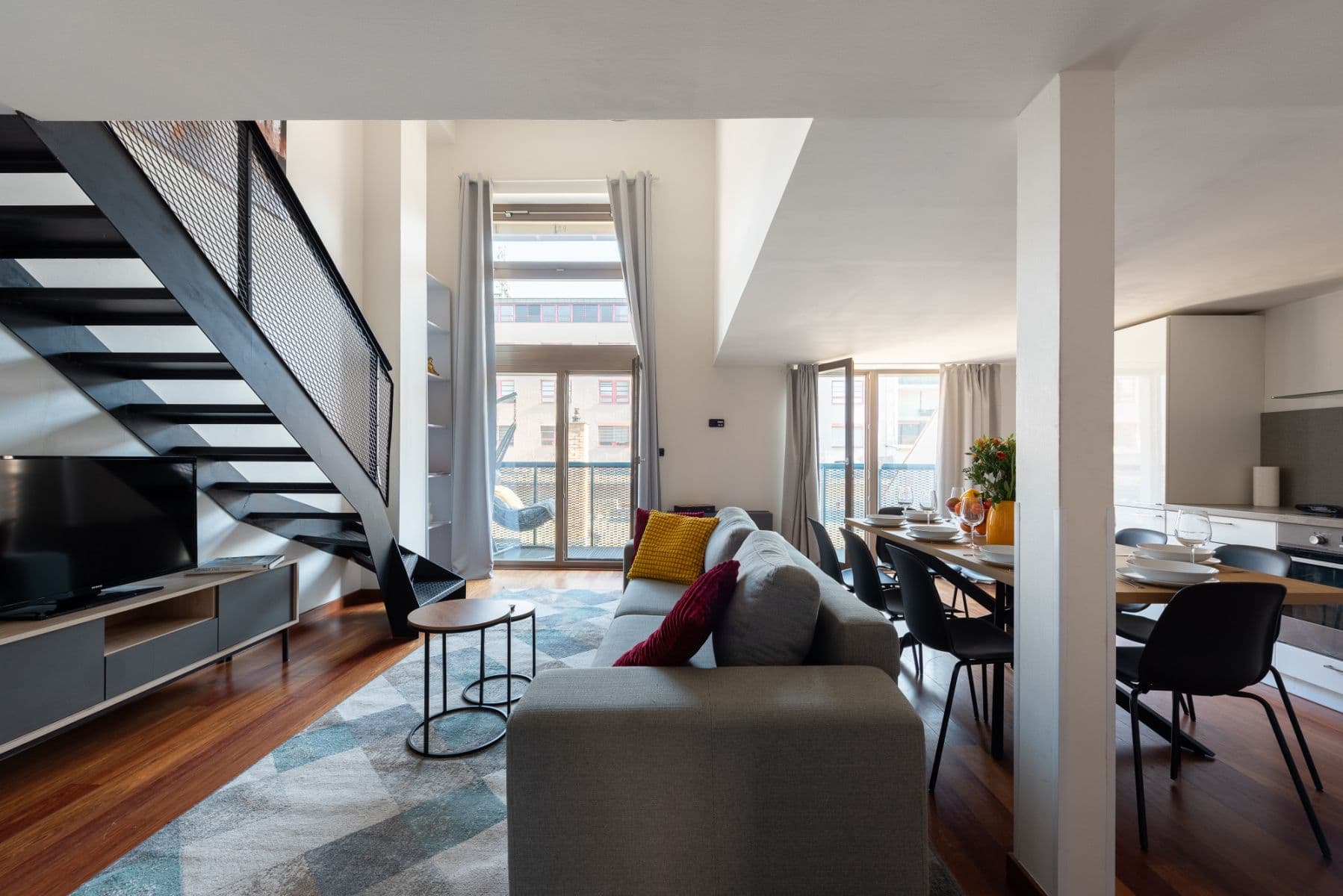 Pronájem bytu  143 m², Křižíkova, Praha, Praha